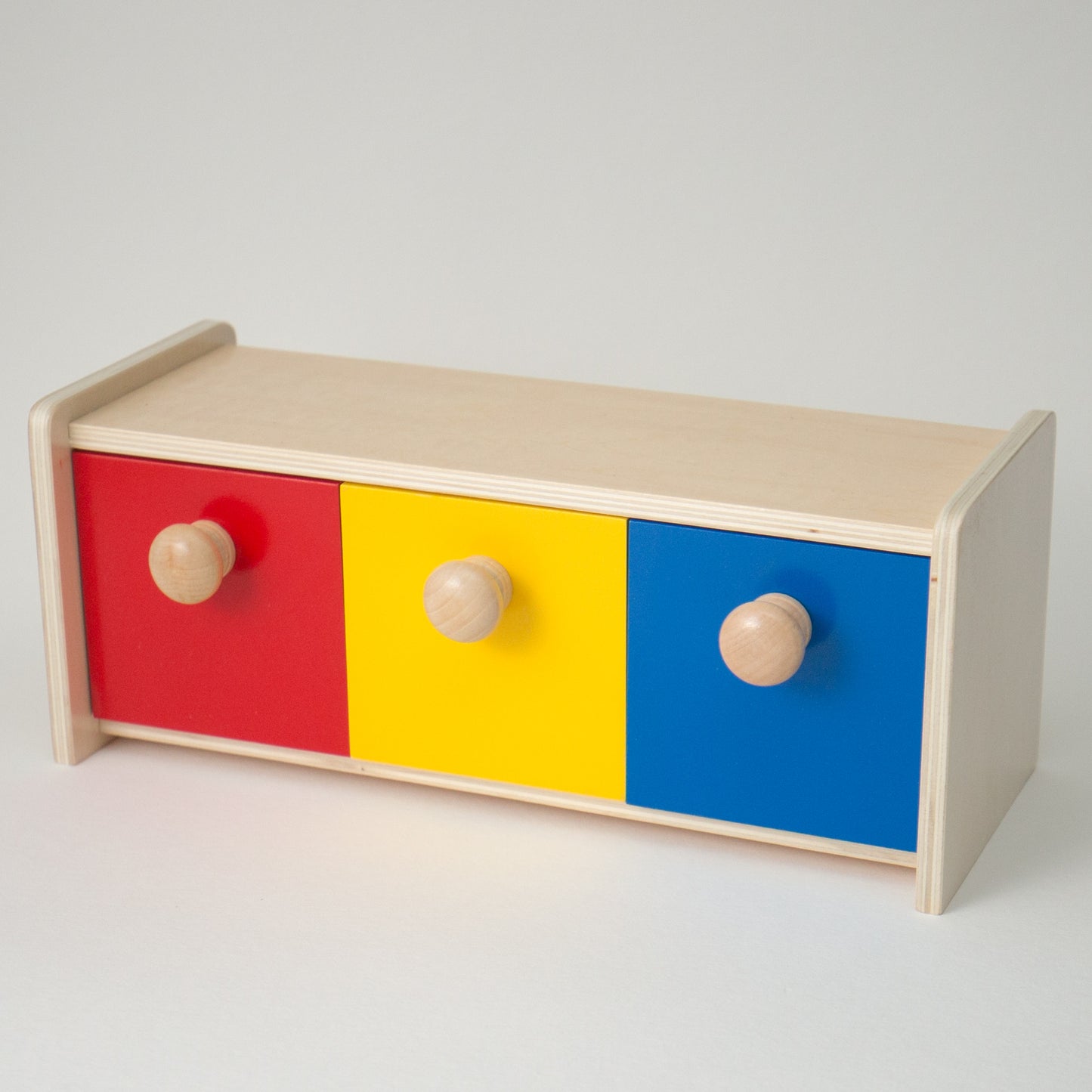 Montessori toys New Zealand: Box with Bins