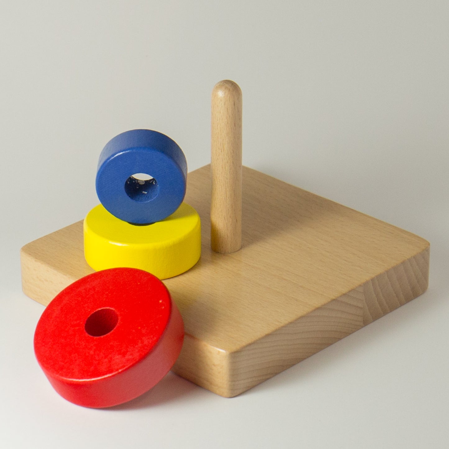 Montessori toys Australia: Three Discs on Vertical Dowel